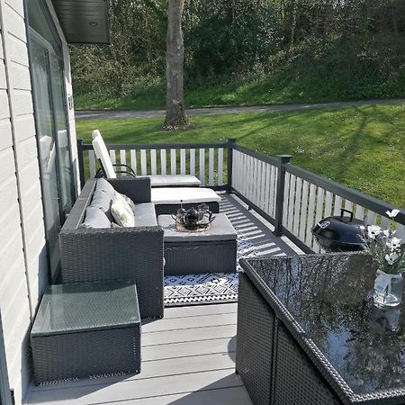 Luxury Lodge On Edge Of New Forest And 800M From Sea Entertainment And Leisure Passes Included ميلفورد أون سي المظهر الخارجي الصورة